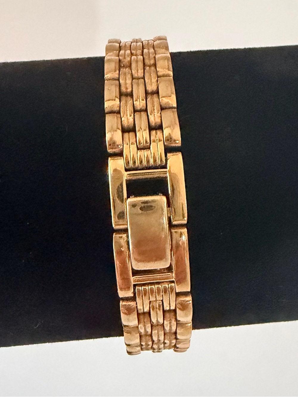 Seiko Gold Tone Watch with Day Date Calendar White Dial - Picture 9 of 14